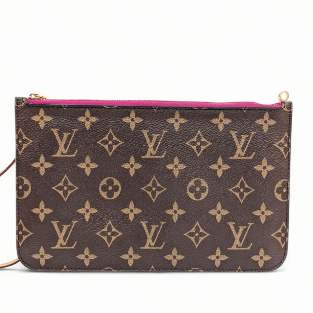 ✨️Authentic Louis Vuitton Wristlet MM Monogram Clutch Bag - Picture 5 of 14